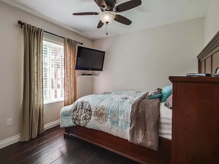 1569 Spring Creek Ln — Photo 16
