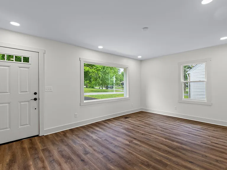 3908 Plymouth Rd — Photo 5