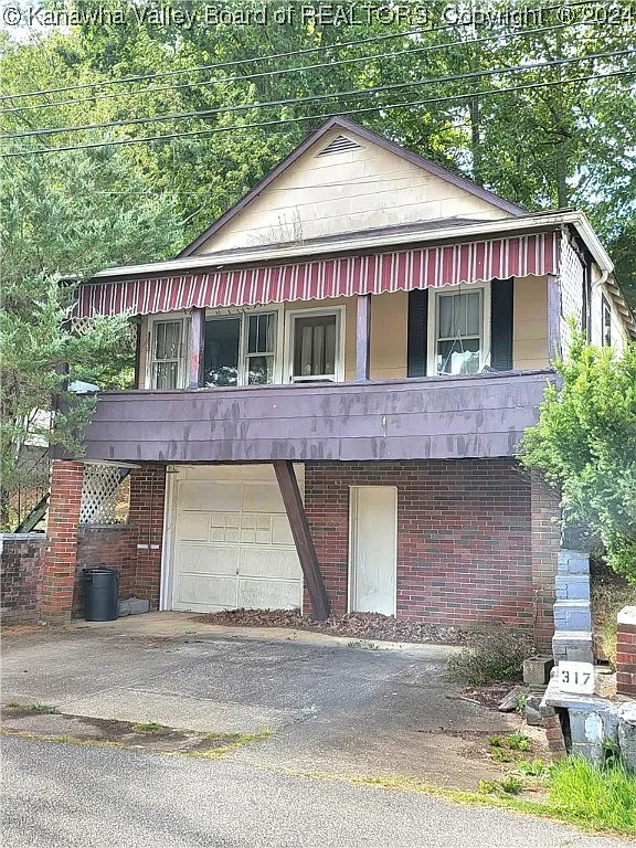 317 3rd Ave photo 1