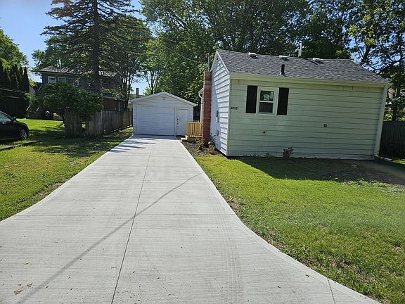 2nd image of 3015 Ezekiel Ave