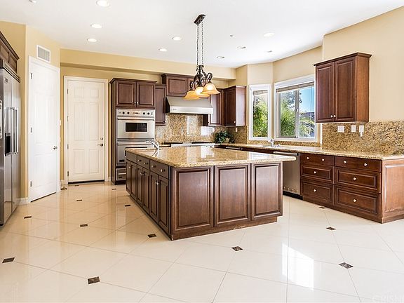 3rd image of 11725 Cochise Pl