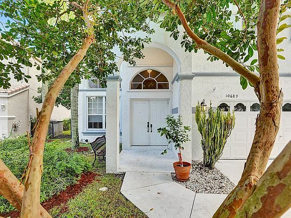 2nd image of 10689 NW 48th St