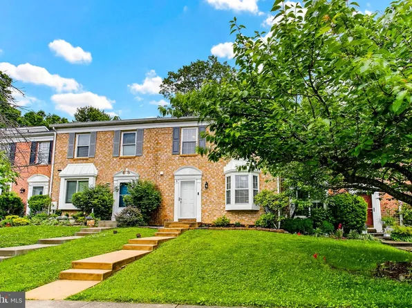 9 Island Run Ct, Catonsville, MD 21228