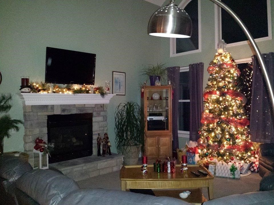 1st image of 355 Lauren Ln