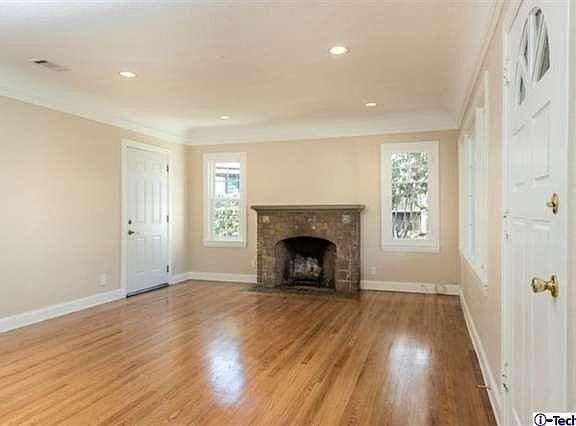 5th image of 3343 Lowell Ave