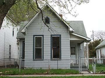 2nd image of 1124 S Churchman Ave