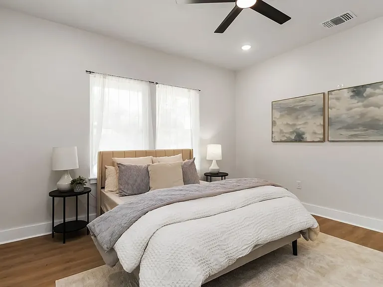237 Carle Ave — Photo 10