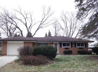 7425 Endicott Ave, Greendale, WI 53129