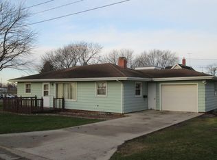 245 S Jackson Ave, Fredericksburg, IA 50630