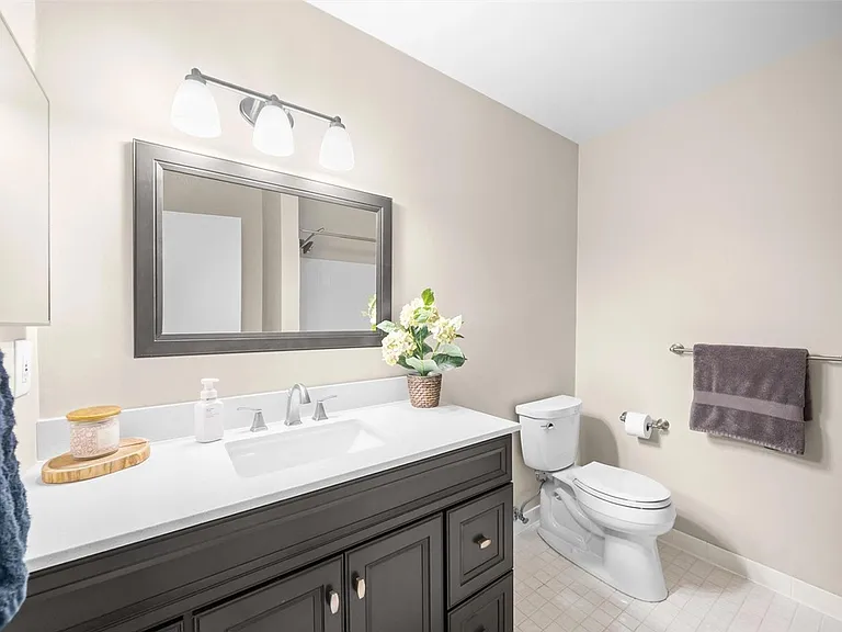 7362 Manor Cir #203 — Photo 5