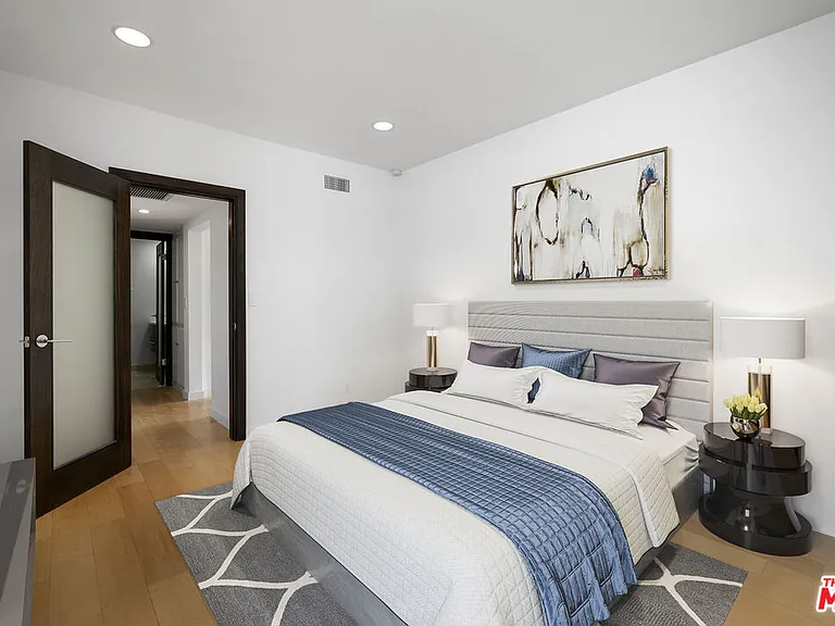 8550 Holloway Dr #405 — Photo 15
