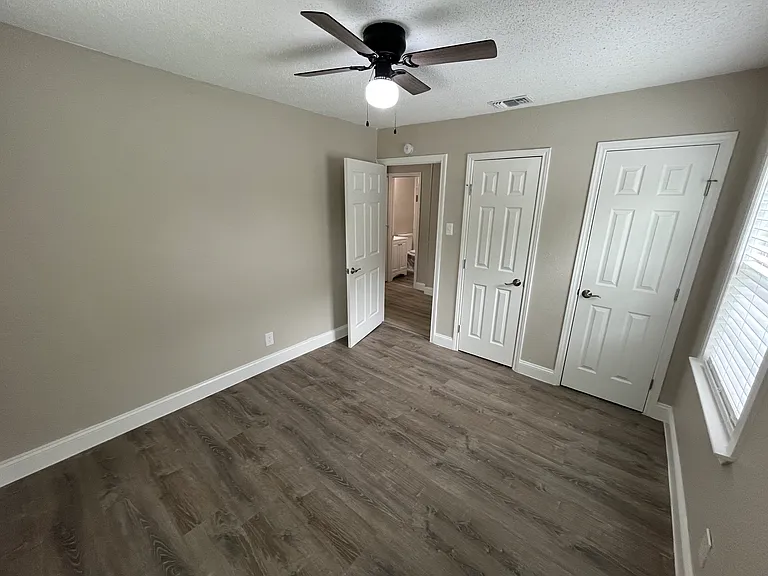 719 Fairwood Dr — Photo 8