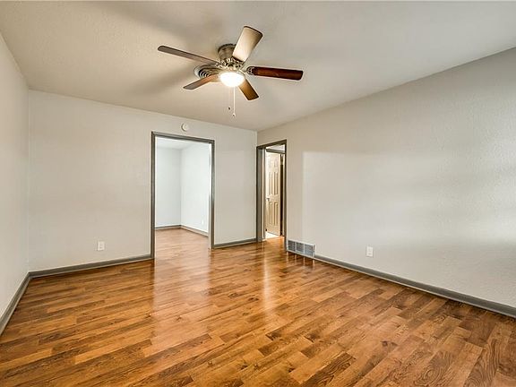 5th image of 4704 Albermarle Dr