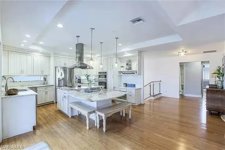 437 Trade Winds Ave — Photo 11
