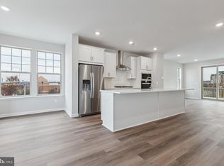901 Sawback Sq NE, Leesburg, VA 20176