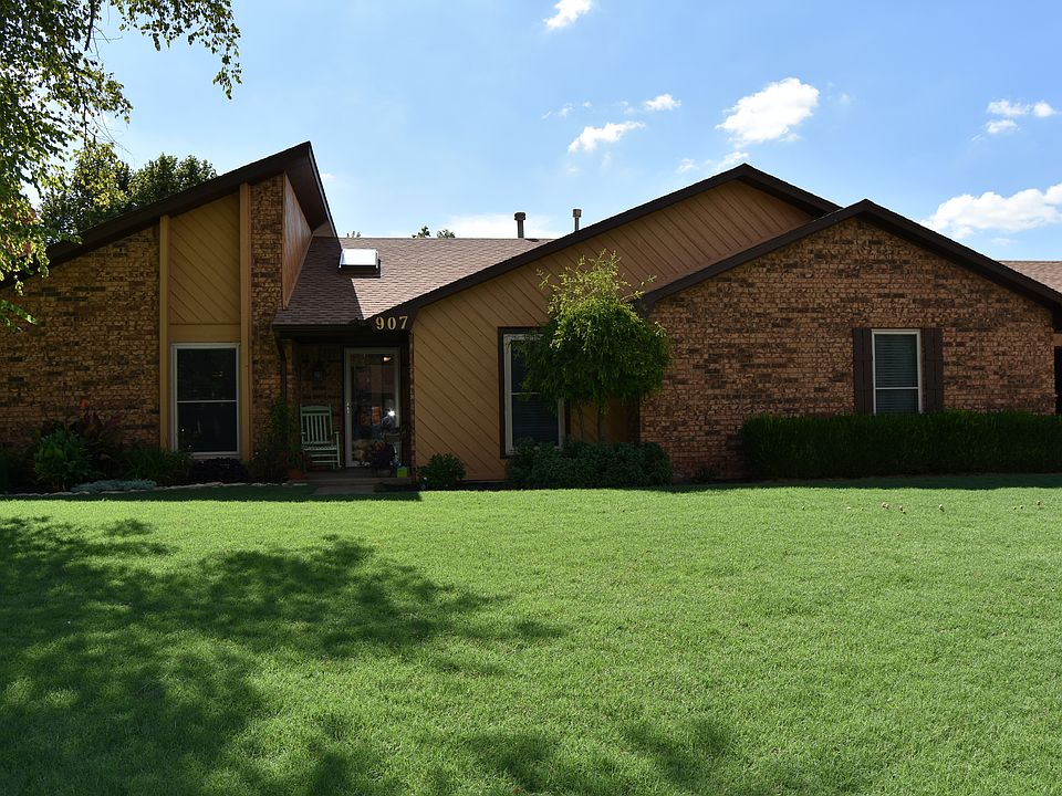 1st image of 907 Kathys Pl
