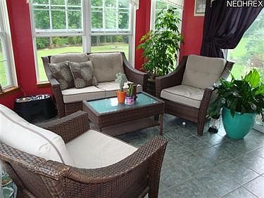 4th image of 1253 Orchard Glen Dr