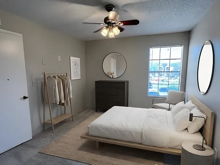 465 Forestway Cir — Photo 10