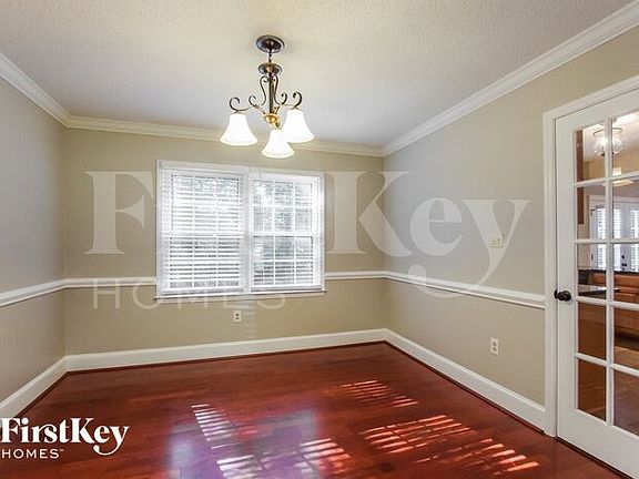 4th image of 1431 Longbrook Dr