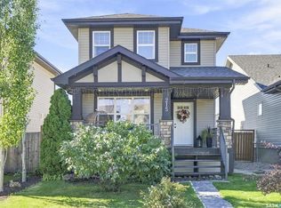215 Coad MANOR, Saskatoon, SK S7R 0A7