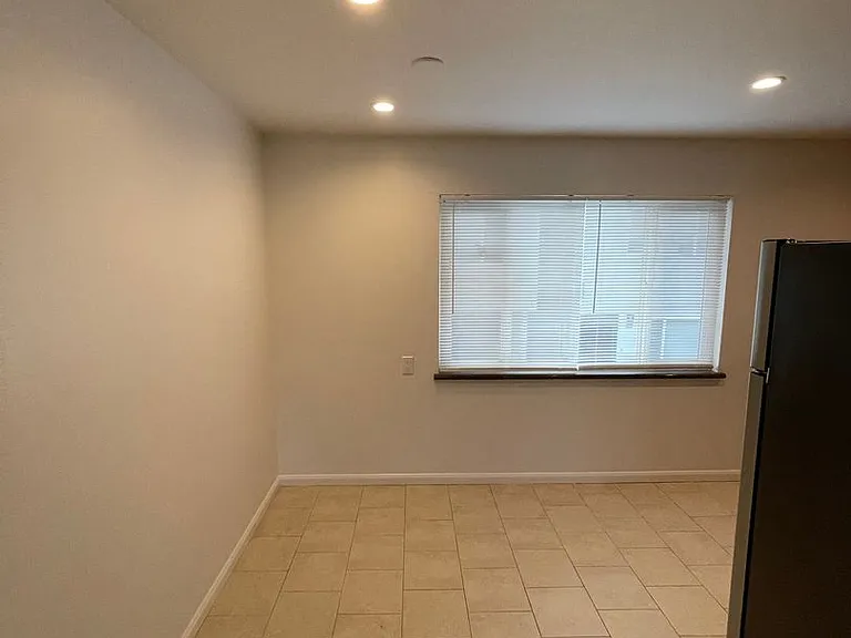 1415 South B Street — Photo 2