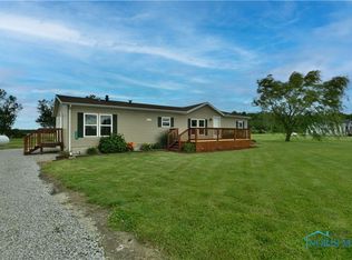 2449 S Stephanie Ln, Oak Harbor, OH 43449