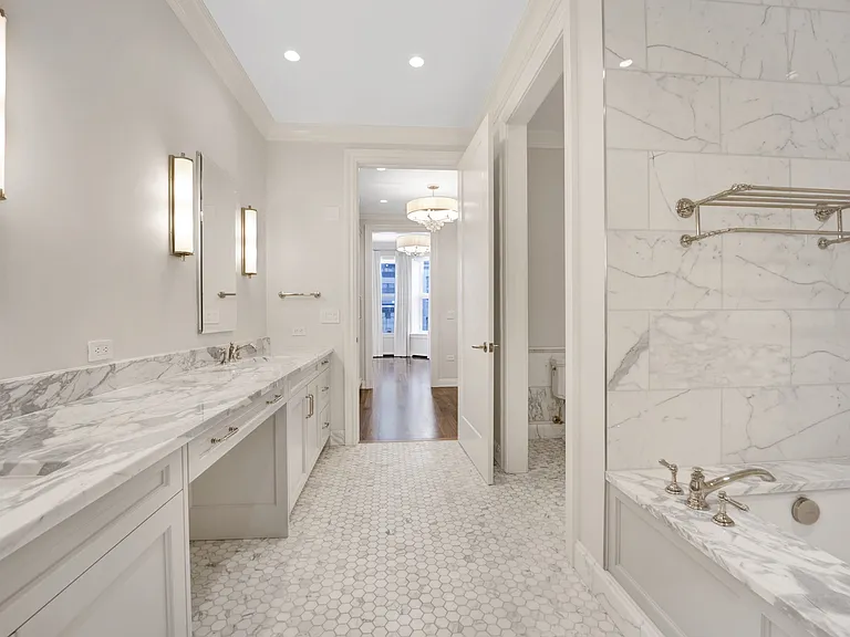 105 W Chestnut St — Photo 12