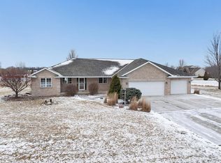 2859 Woodhaven Cir, De Pere, WI 54115