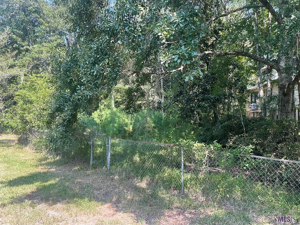 1st image of 180 Bogue Falaya Dr