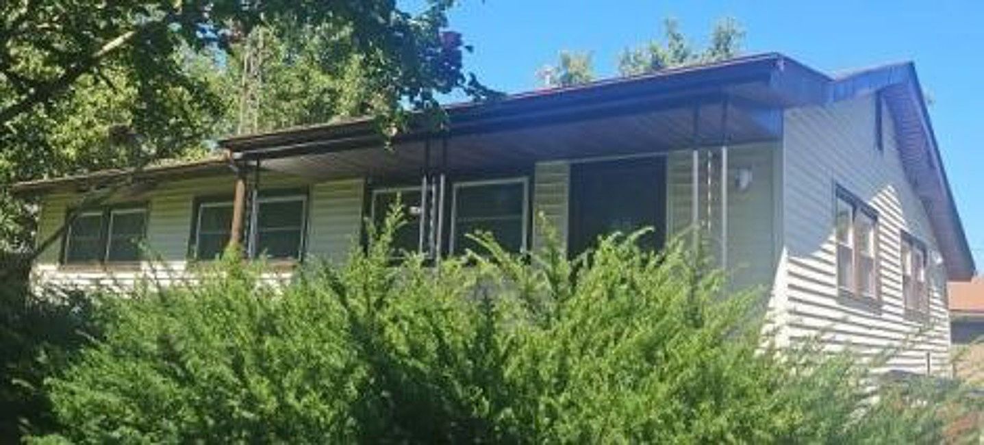 2344 Linden Dr, Adrian, MI 49221 Zillow