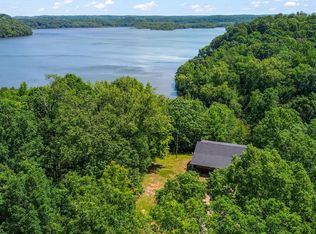 24 Charlsie Ln, Stewart, TN 37175