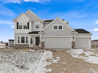 4183 Springhill Dr, Hudsonville, MI 49426