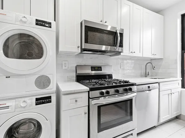 200 West 95th Street image 1 of 6