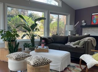 6101 Stardust Ln, Bethesda, MD 20817