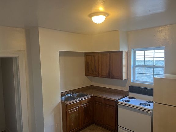 5th image of 3213 Dunkirk Ave APT 1