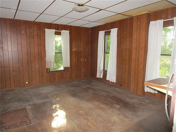 2nd image of 173 E State St