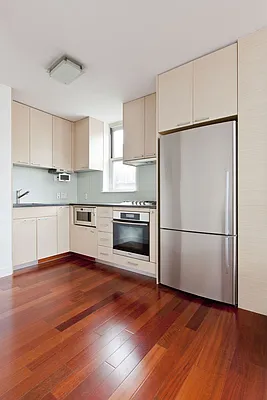 Rented by Skygroup Realty | media 6