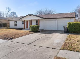 706 N Hunters Glen Cir, Arlington, TX 76015