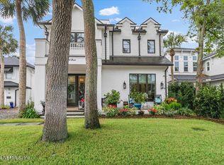 332 4th St, Atlantic Beach, FL 32233