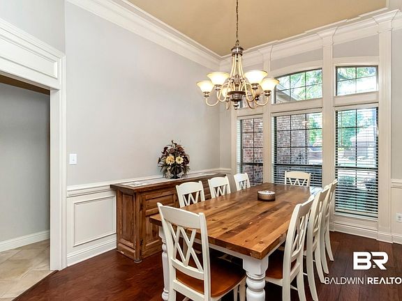 5th image of 8540 Gatewood Dr N