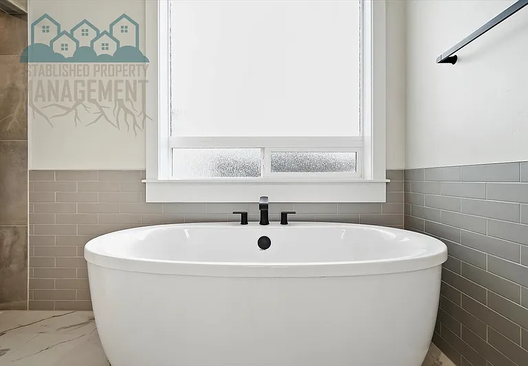 10642 W Lothbury Dr — Photo 31