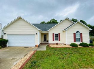 120 Norris Ct, Raeford, NC 28376