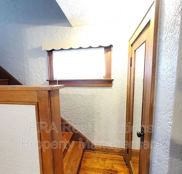 695 S Eureka Ave — Photo 22