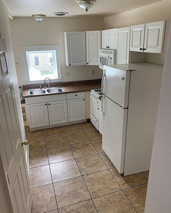 1st image of 11 Morgan Ave