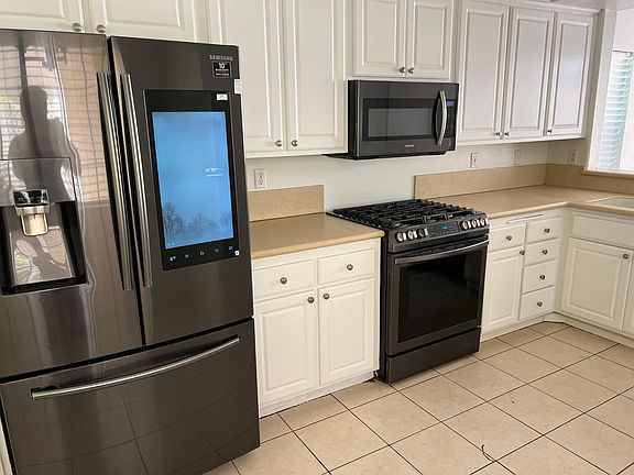 4th image of 10924 Creekbridge Pl