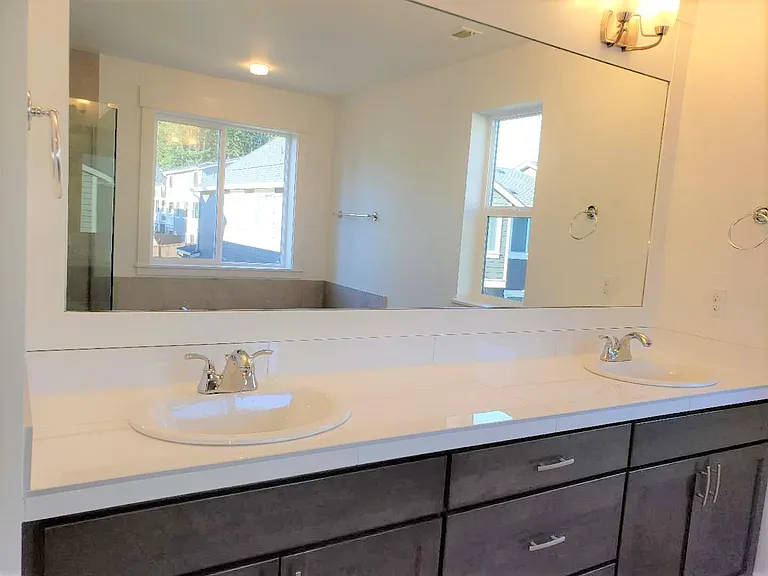 18717 44th Dr SE — Photo 7