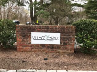 10 Village Walk #G10, Wilton, CT 06897