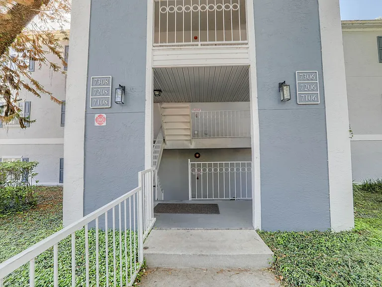 7206 Olympia Ct — Photo 2
