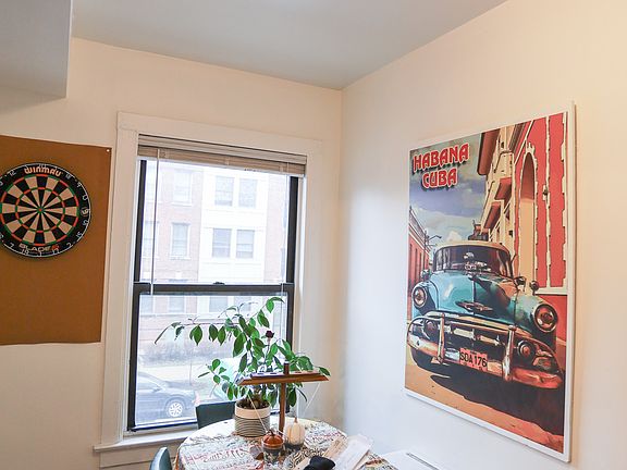 5th image of 2629 N Spaulding Ave APT 1E