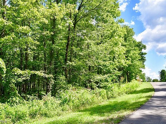 3rd image of Corbin Dr